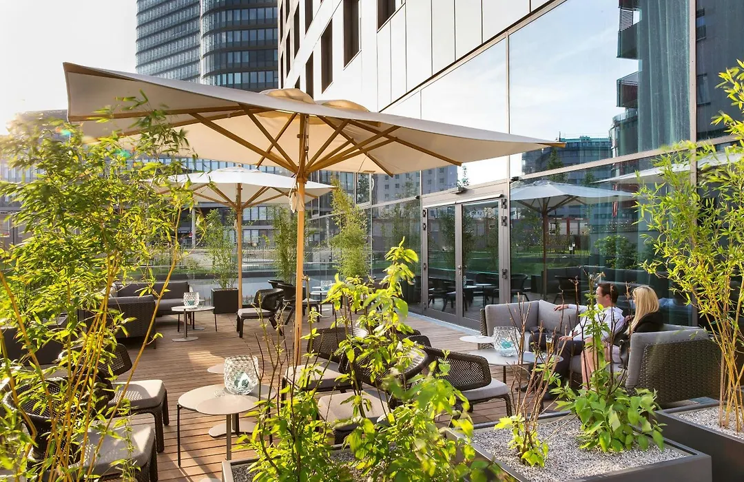 Motel One Wien-Hauptbahnhof-1